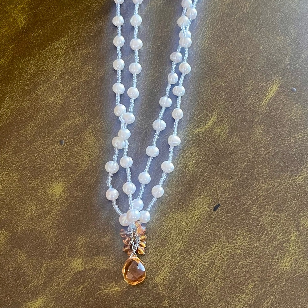 Unique Pearl and faceted citrine beaded 17” necklace. Elegant design.